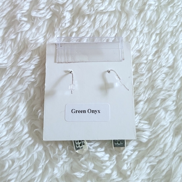 Shivam Green💚 Onyx Bar Drop Earrings - Picture 6 of 14